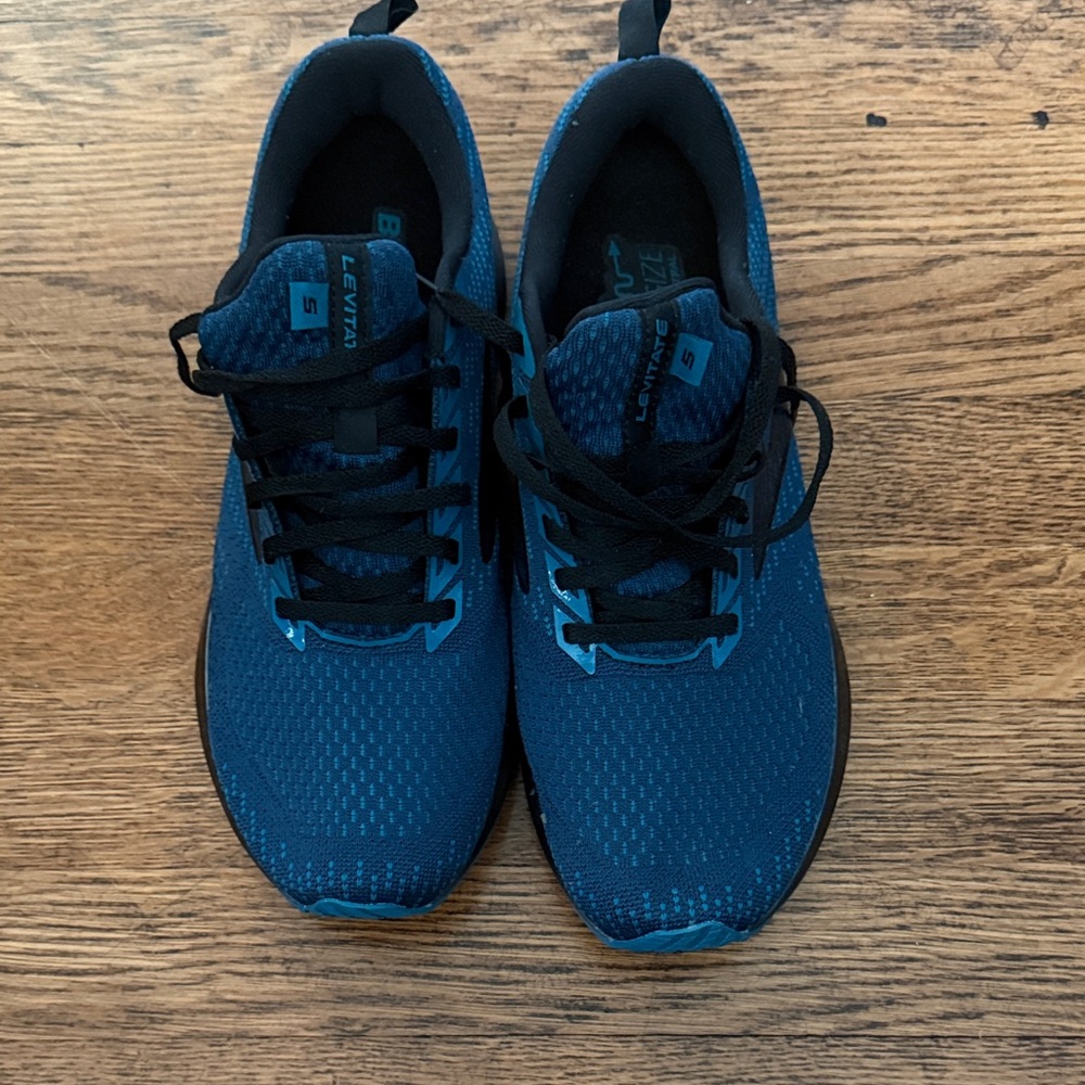 Brooks Blue Athletic Shoes: Levitate 5